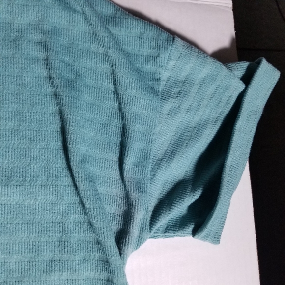 NEW YORK LAUNDRY TEAL BLUE BLOUSE WITH BUTTONS ON SIDES SIZE LARGE - Picture 8 of 11